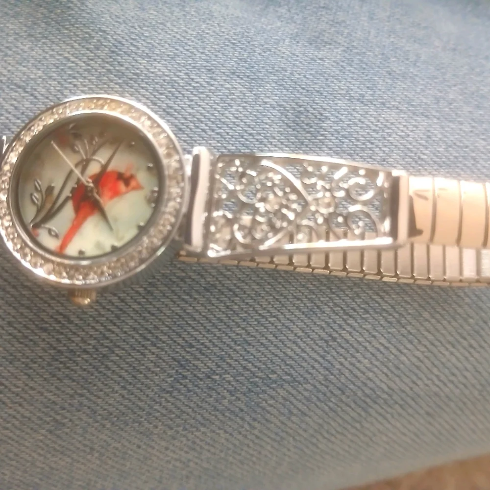 The Bradford Exchange Messenger From Heaven Ladies Watch Crystals Cardinal Dial